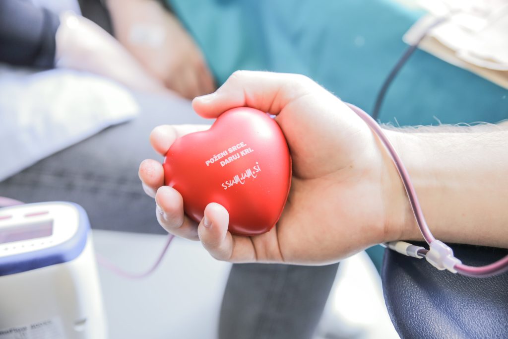 Krvodajalska akcija v novembru: Daruj več kot kri, daruj življenje