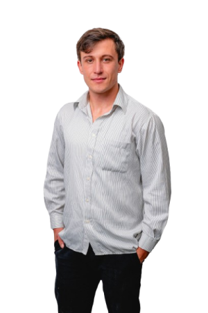 2024-09-18_Prodekani-UM_OsimZan_08-removebg-preview Član Študentskega sveta Univerze v Mariboru Marko Pavlović, FKKT