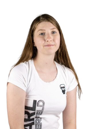 Sara-Cehic-min-scaled-removebg-preview Članica Študentskega sveta Univerze v Mariboru Sara Ćehić, MF